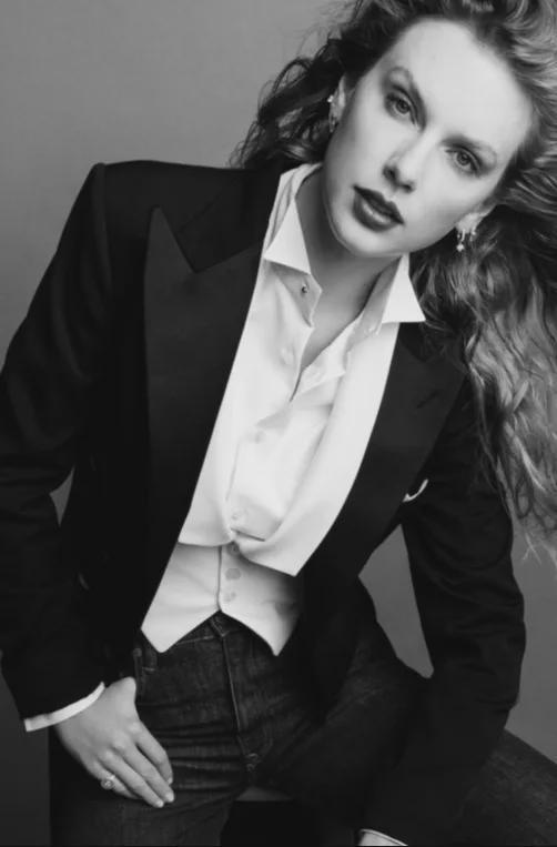 35岁霉霉订婚带火哪些品牌？拉夫劳伦秒售罄珠宝手表全火了～(图8)