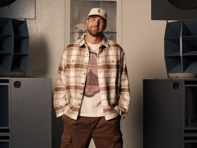 订婚第二天“霉霉”未婚夫与美国国民品牌推出联名系列(图1)