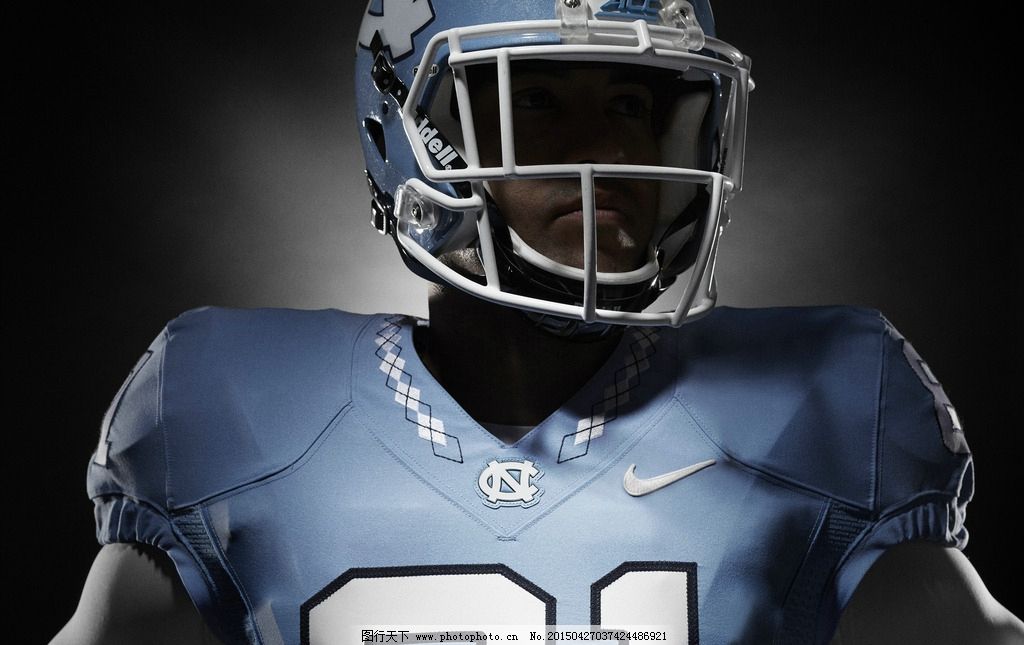 名誉校友！詹姆斯社媒(图1)