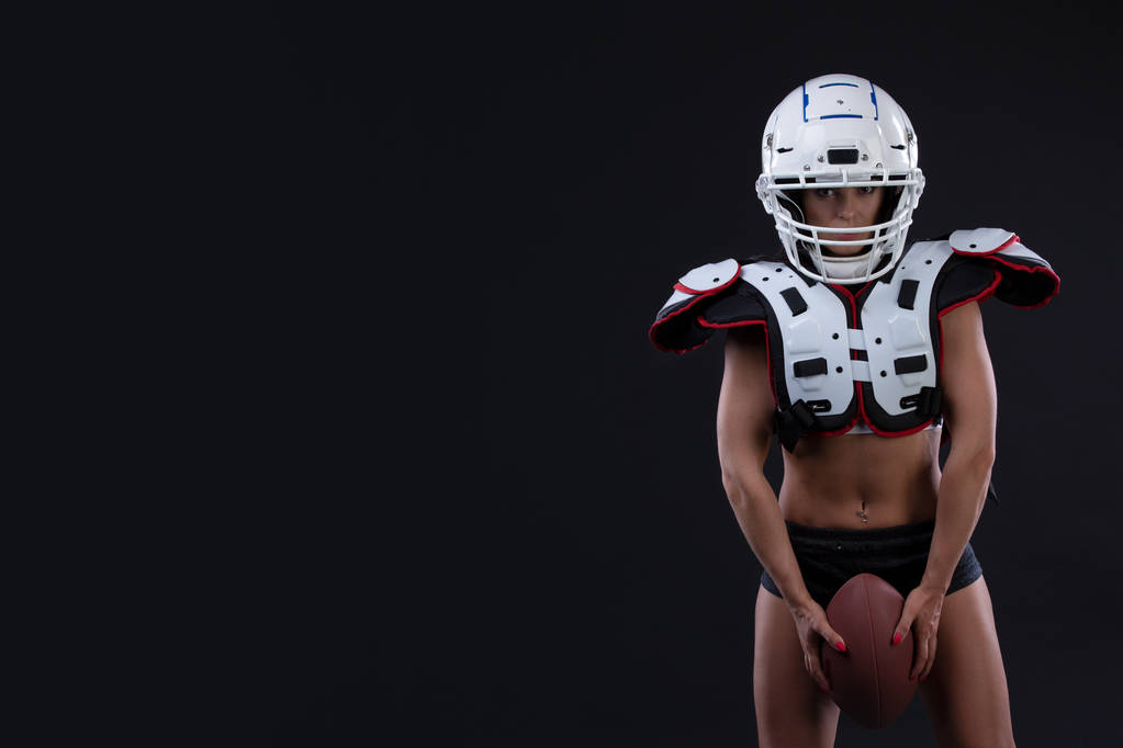 宁夏中卫举办沙漠腰旗橄榄球公开赛(图1)