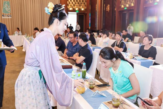 浙江余杭向南京“招手”：来玩！最高单人年度补贴500元(图2)
