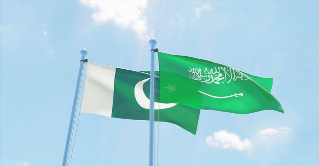 东方核大国向沙特承诺：美国敢打的我们打美国不敢打的我们也打(图3)