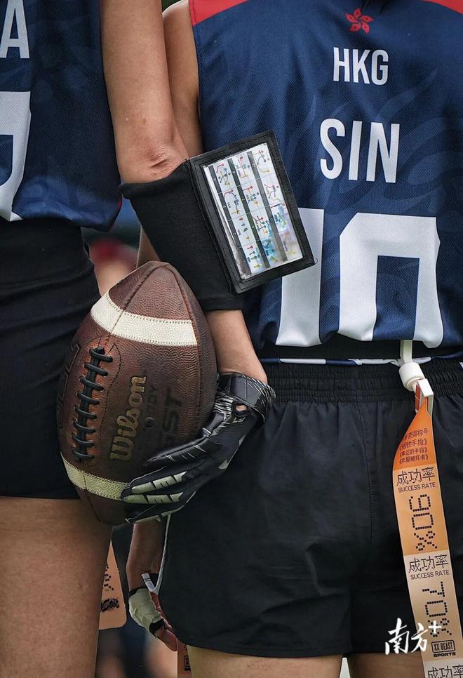 白天打工晚上打球！这群女生太飒了(图4)