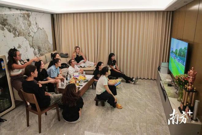 白天打工晚上打球！这群女生太飒了(图13)