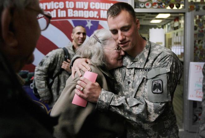 自作自受！美号称全球最强军队却要士兵贷款上班难怪军力下降(图13)