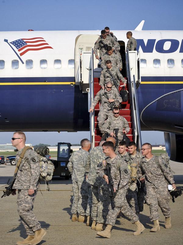 自作自受！美号称全球最强军队却要士兵贷款上班难怪军力下降(图11)