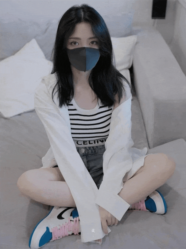 应援Travis Scott三亚演唱会辣妹应该穿什么？（高清无码轮椅教程）(图7)