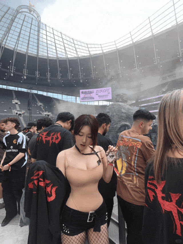 应援Travis Scott三亚演唱会辣妹应该穿什么？（高清无码轮椅教程）(图19)