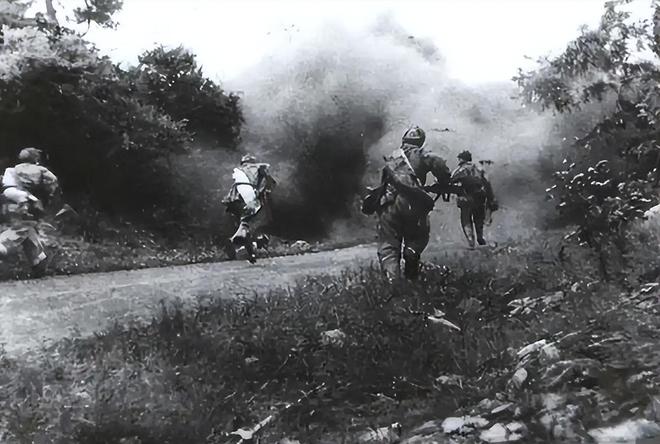 1950年美国拳击冠军与志愿军肉搏晚年回忆：能活着就是幸运(图12)