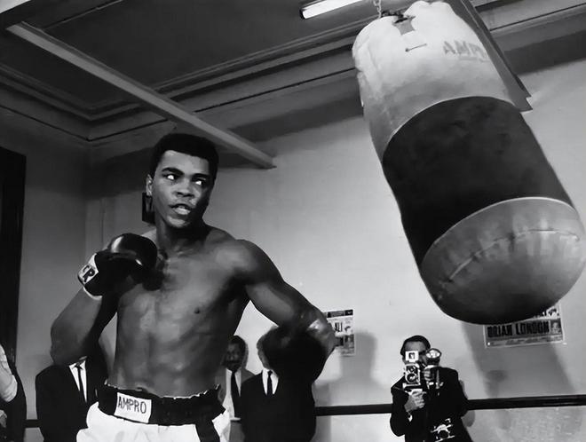 1950年美国拳击冠军与志愿军肉搏晚年回忆：能活着就是幸运(图16)