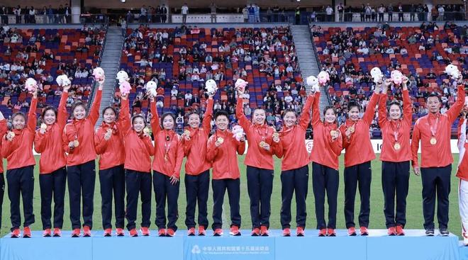 江苏女橄成功卫冕！勇夺全运会女子橄榄球冠军(图1)