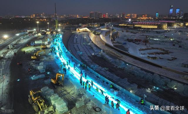 沸腾全网！哈尔滨冰雪大世界夜建名场面今年必火的冬日顶流(图3)