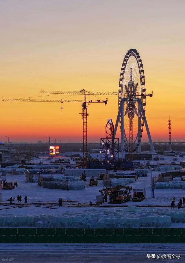 沸腾全网！哈尔滨冰雪大世界夜建名场面今年必火的冬日顶流(图12)