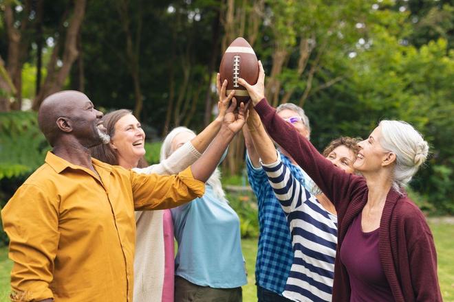 为什么美式足球在美国很流行而在美国之外的地方不流行呢？(图5)