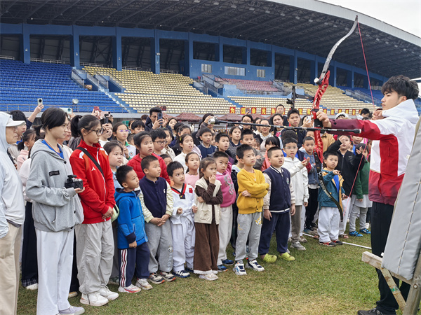 海南白沙基地举办国家队训练开放日活动(图3)