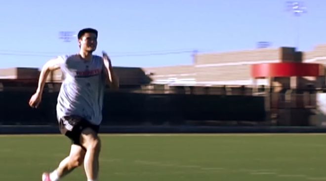 看完姚明打NBA的态度我才明白为何科比对他充满敬重！(图2)