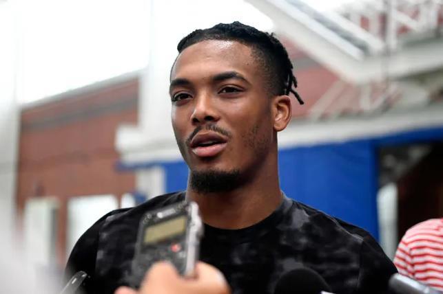 美国一橄榄球球星失踪7个月：姐姐发帖求助其最后一通电话系打给女友(图1)