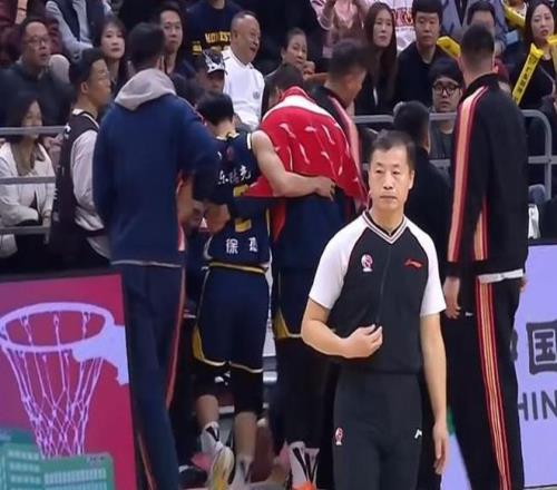 广东多名球员受伤迪亚洛将被追加处罚潘江指导被网友群嘲(图2)