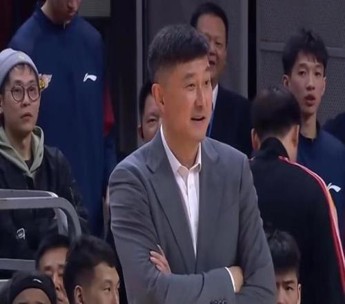 广东多名球员受伤迪亚洛将被追加处罚潘江指导被网友群嘲(图1)