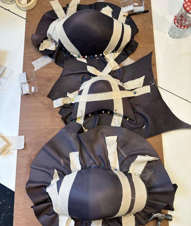 Ye与Travis Scott轮番诠释“橄榄球胸甲”或成今秋最火单品？(图20)