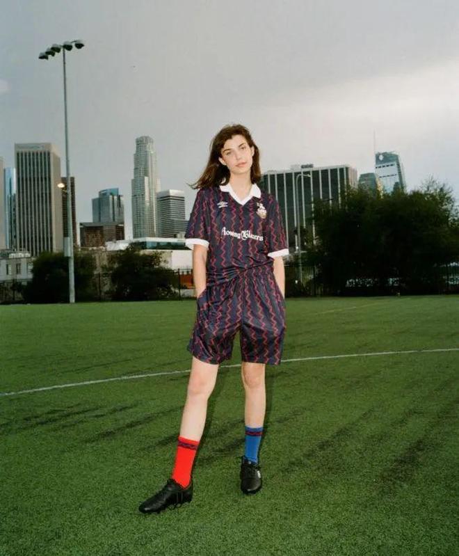 是时候重新认识下橄榄球衫了！(图30)