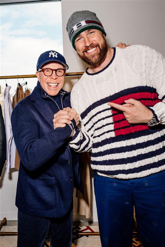 TOMMY HILFIGER 欢迎橄榄球巨星特拉维斯·凯尔斯出任全球品牌大使(图1)