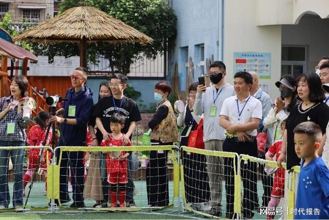 绿茵逐梦以体育人——信阳市人民政府机关幼儿园第十二届大班足球联赛圆满落幕(图5)