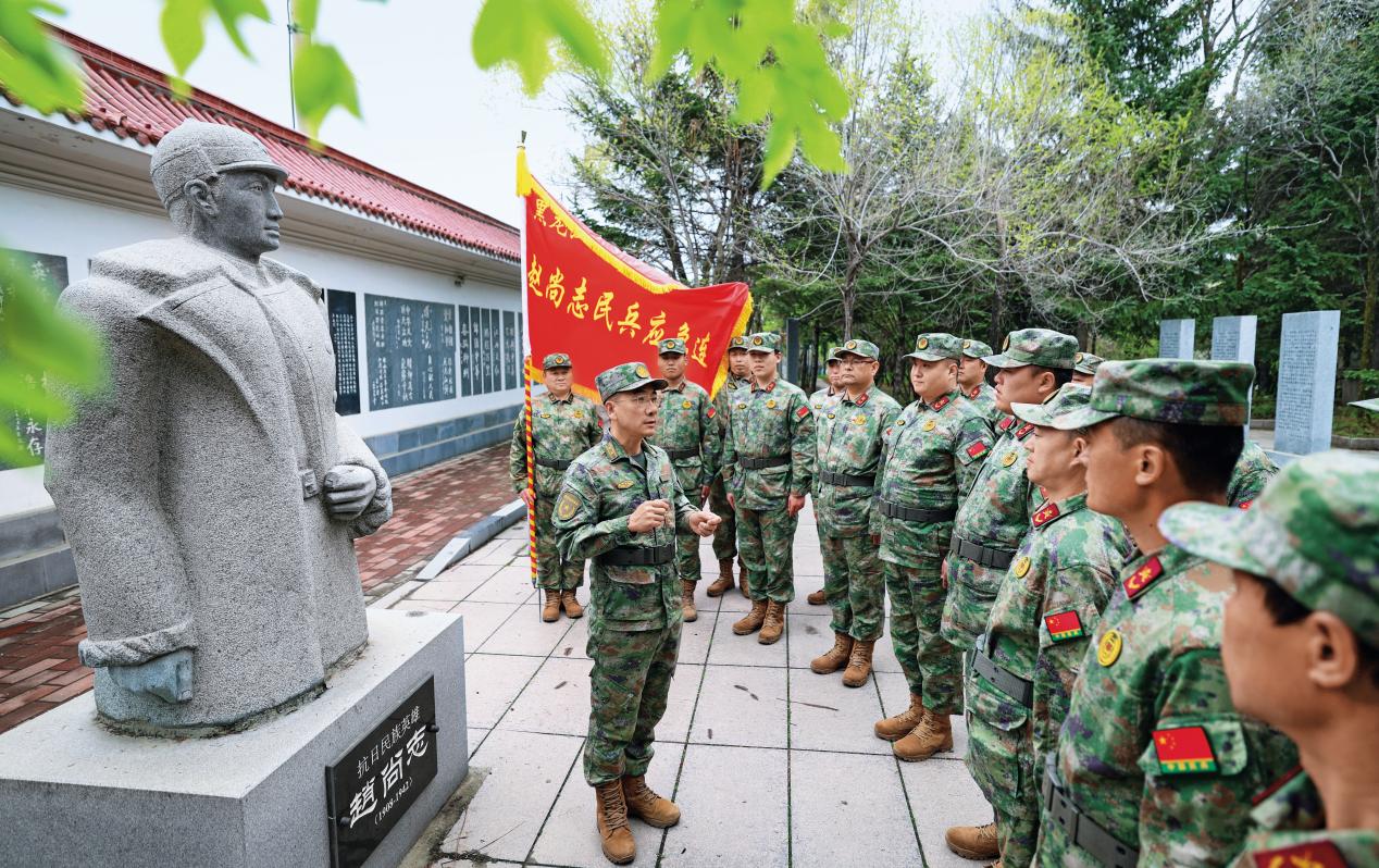 “抗联传人”擎旗冲锋(图1)